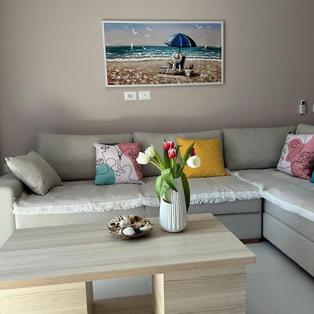 Orange Apartment Golem  Extérieur photo